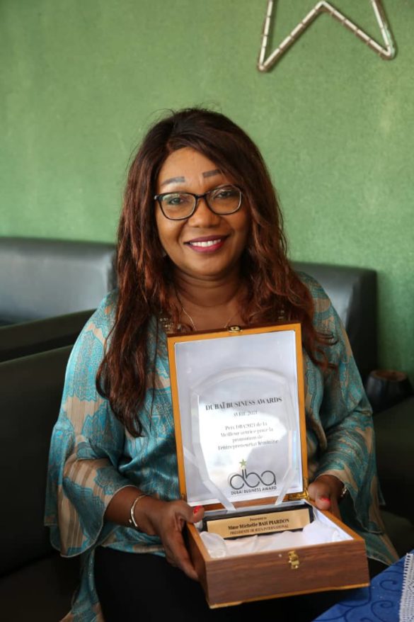 Madame Michelle Piardon Bah Présidente-fondatrice de l'ONG REFA International pour le Prix de "Meilleure actrice pour la promotion de l'Entreprenariat féminin"